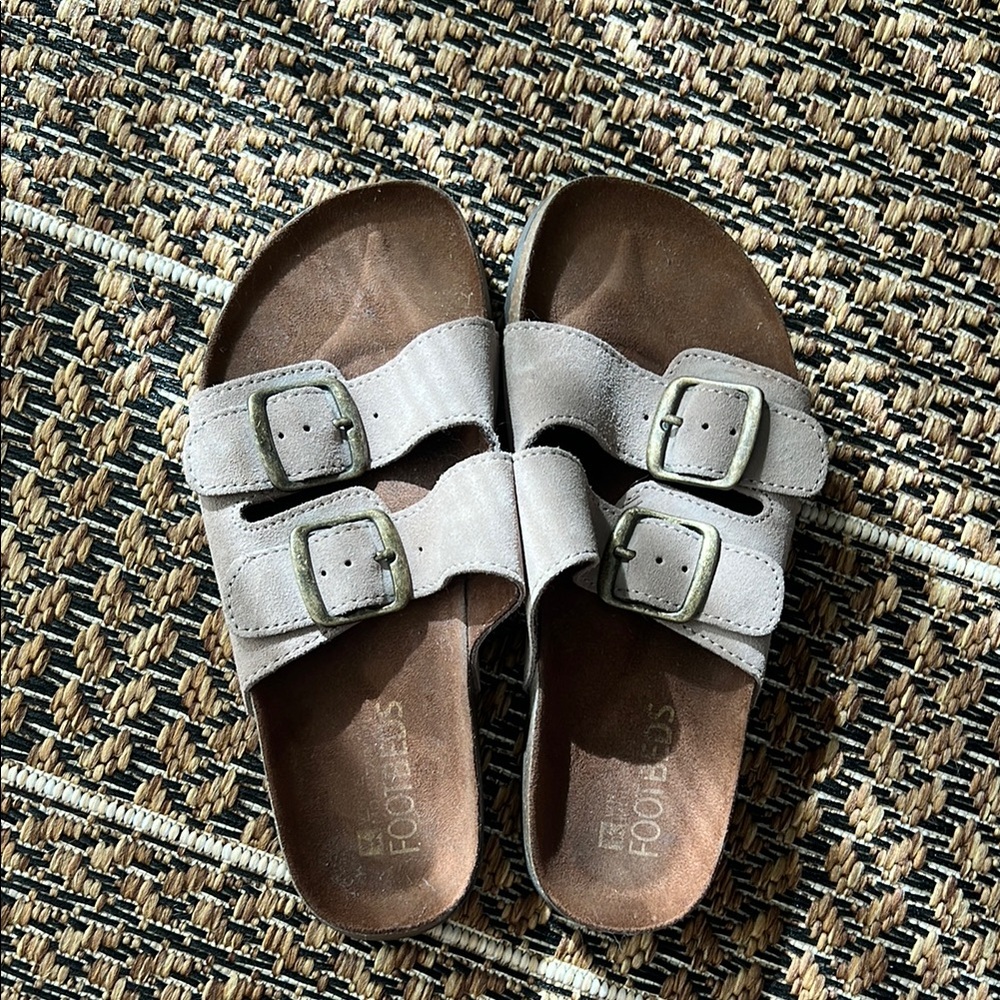 White Mountain Footbeds 2-strap sandal